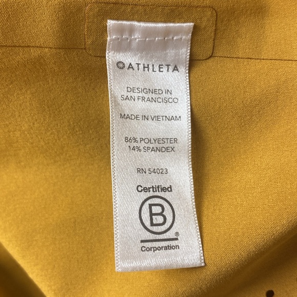 Athleta Terra Tuscan Gold Perforated Crop Tank - Picture 9 of 10